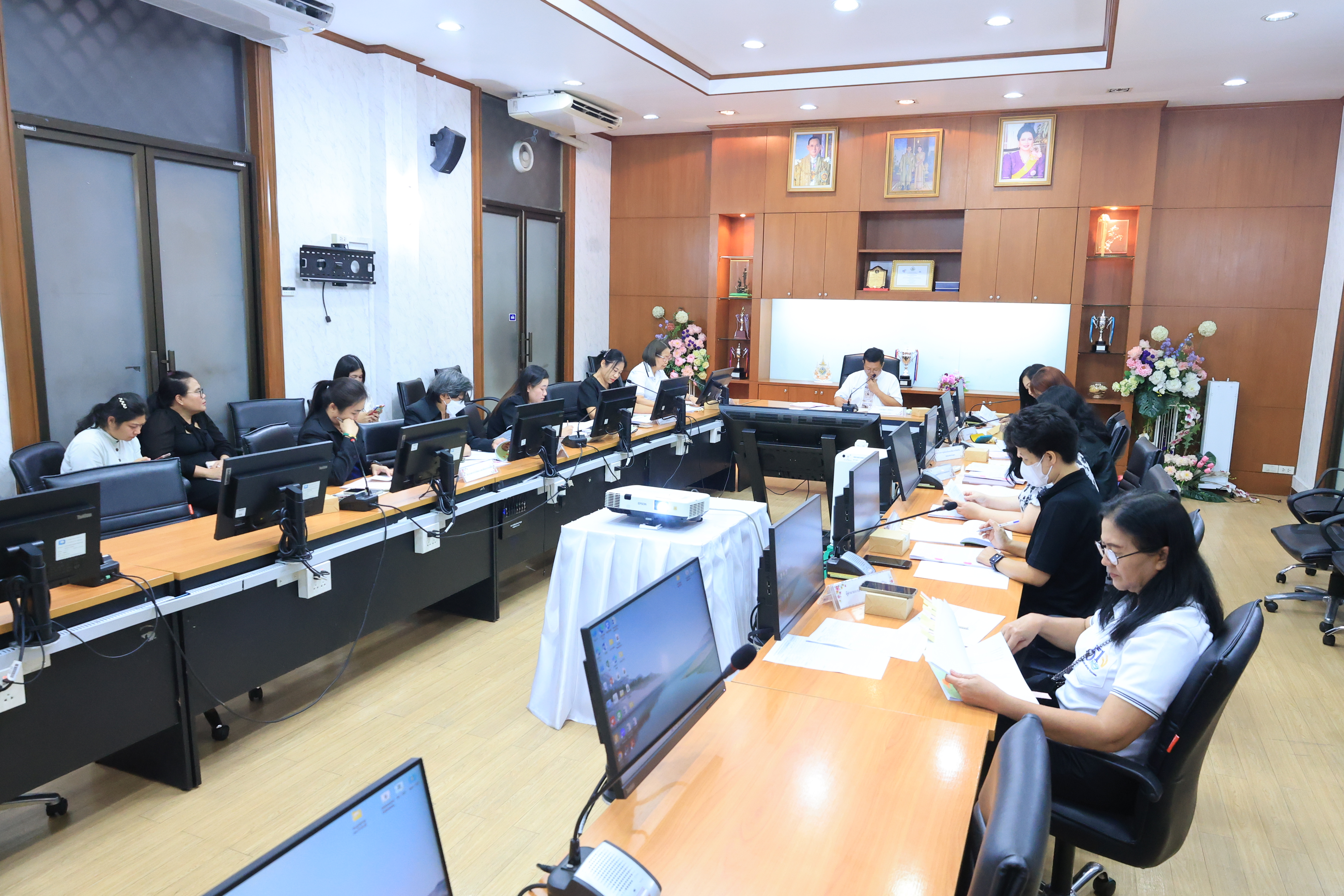 title - ส.ป.ก.ประชุมคณะกรรมการกลั่นกรองผลการประเมินประสิทธิภาพและประสิทธิผลการปฏิบัติงานของลูกจ้างประจำ ในสังกัดสำนักงานการปฏิรูปที่ดินเพื่อเกษตรกรรม ครั้งที่ 1/2569 